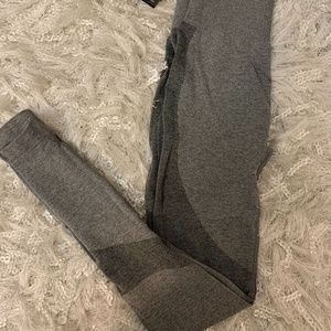 BRAND NEW SIZEUP TRI-STRETCH SEAMLESS LEGGINGS